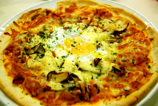 師大 Va Bene 義大利麵鋪－野菇培根 Pizza