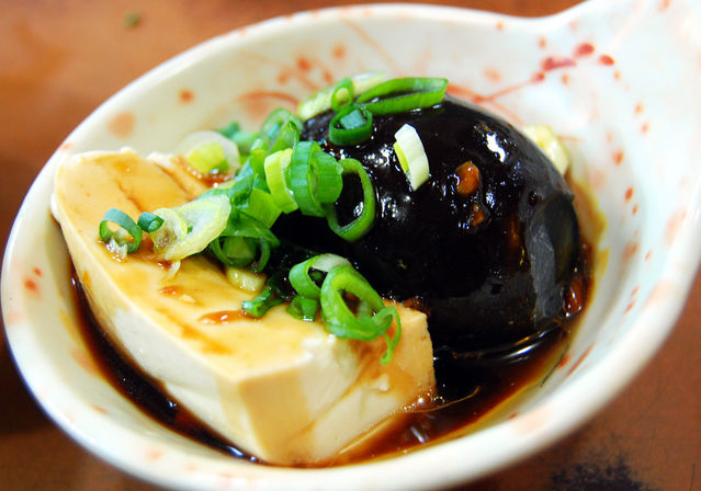 林東芳牛肉麵－皮蛋豆腐