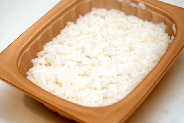 進口咖哩飯（鎌倉七里濱珊瑚礁監製）－內附白米飯
