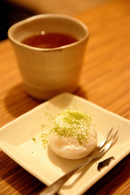 古奈屋－熱茶與麻糬冰淇淋
