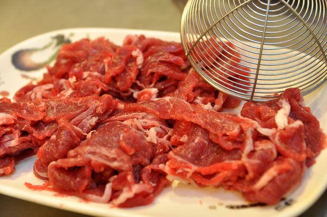 尚青ㄟ羊肉爐－肉片（什麼部位忘記了）