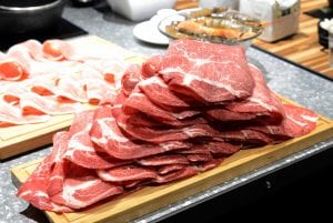 肉普普石頭涮涮鍋 50盎司超大份量肉盤嚇死人 捷運松山車站美食