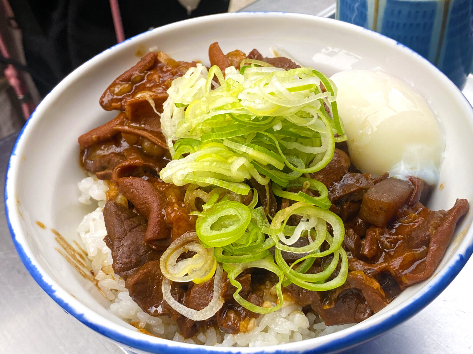 狐狸屋 ホルモン煮込み きつねや