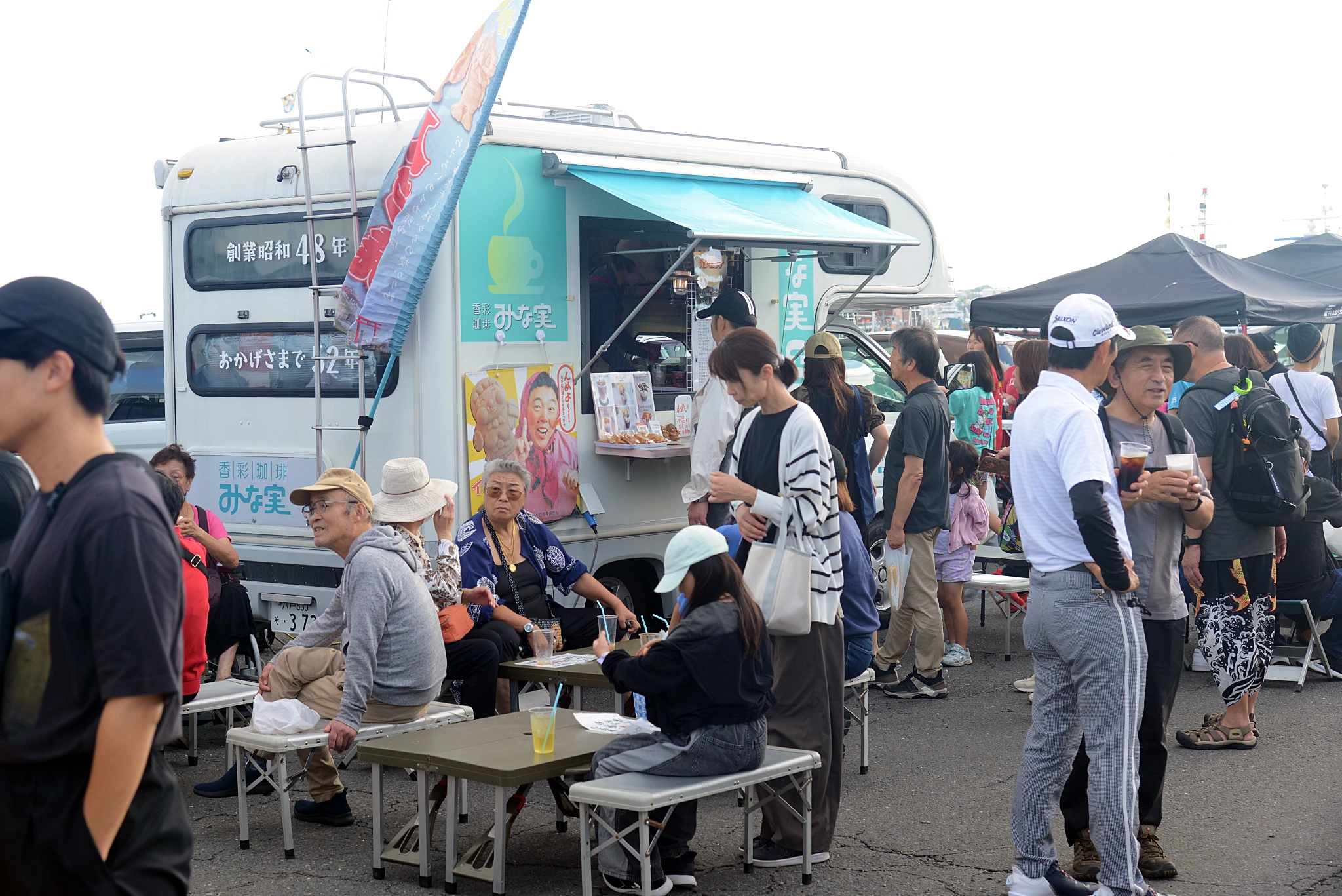 八戶館鼻岸壁朝市
