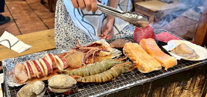 八食中心 七厘村燒烤
