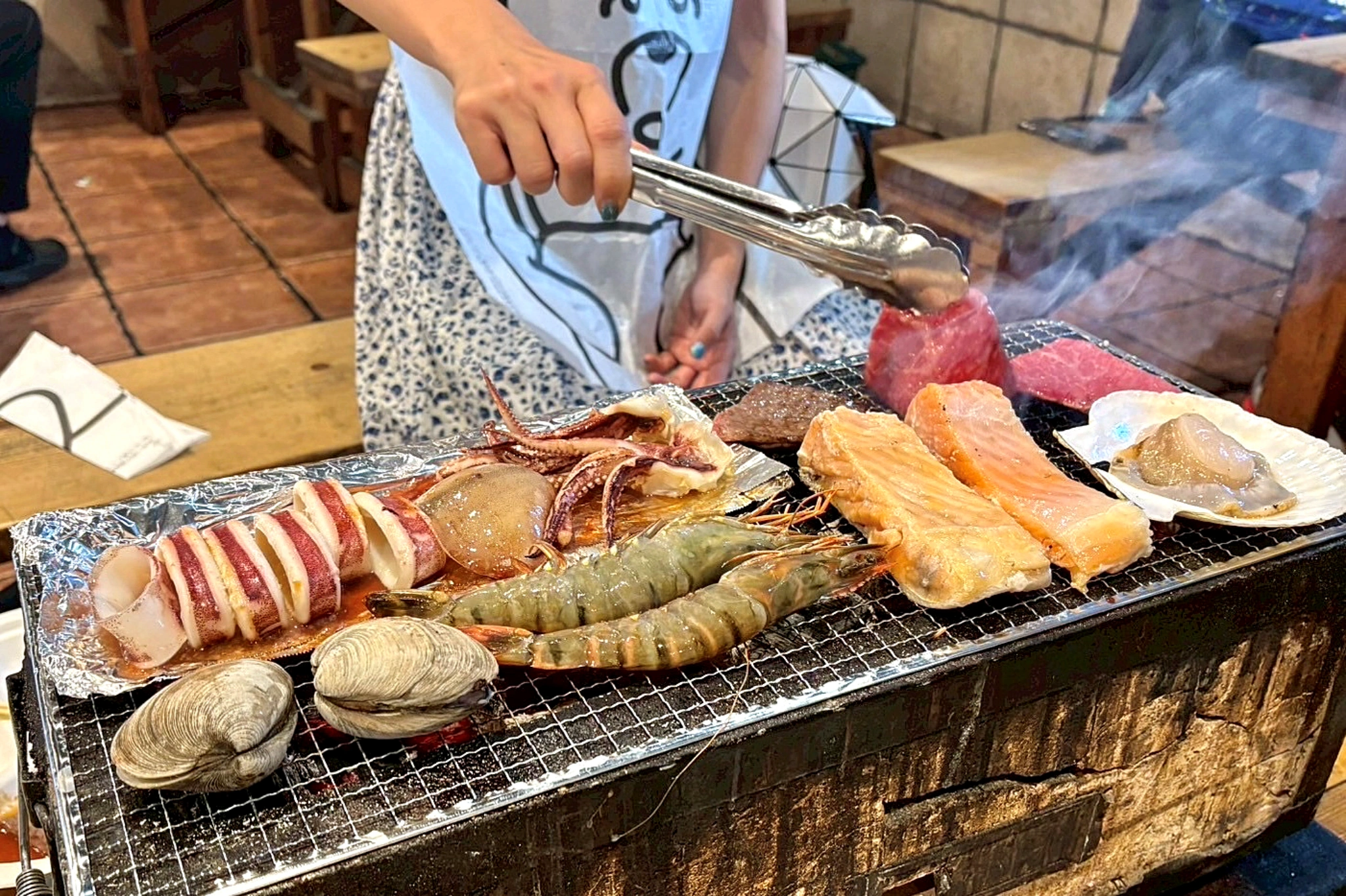 八食中心 七厘村燒烤