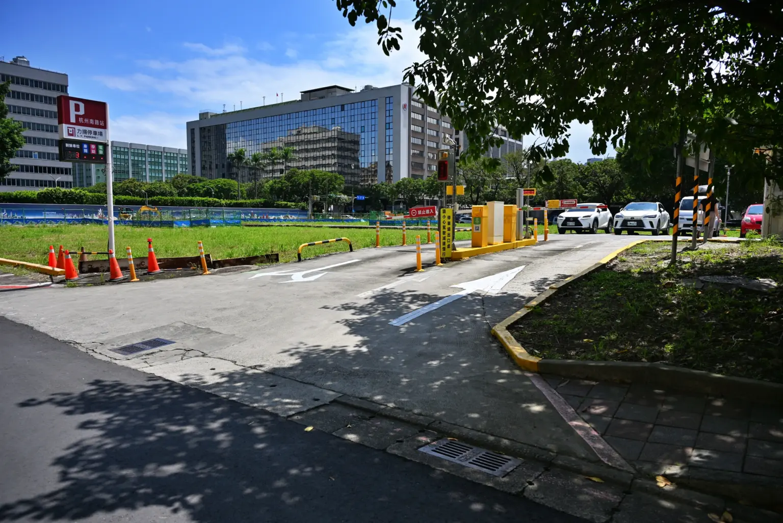 東門中繼市場-力揚停車場杭州南路站