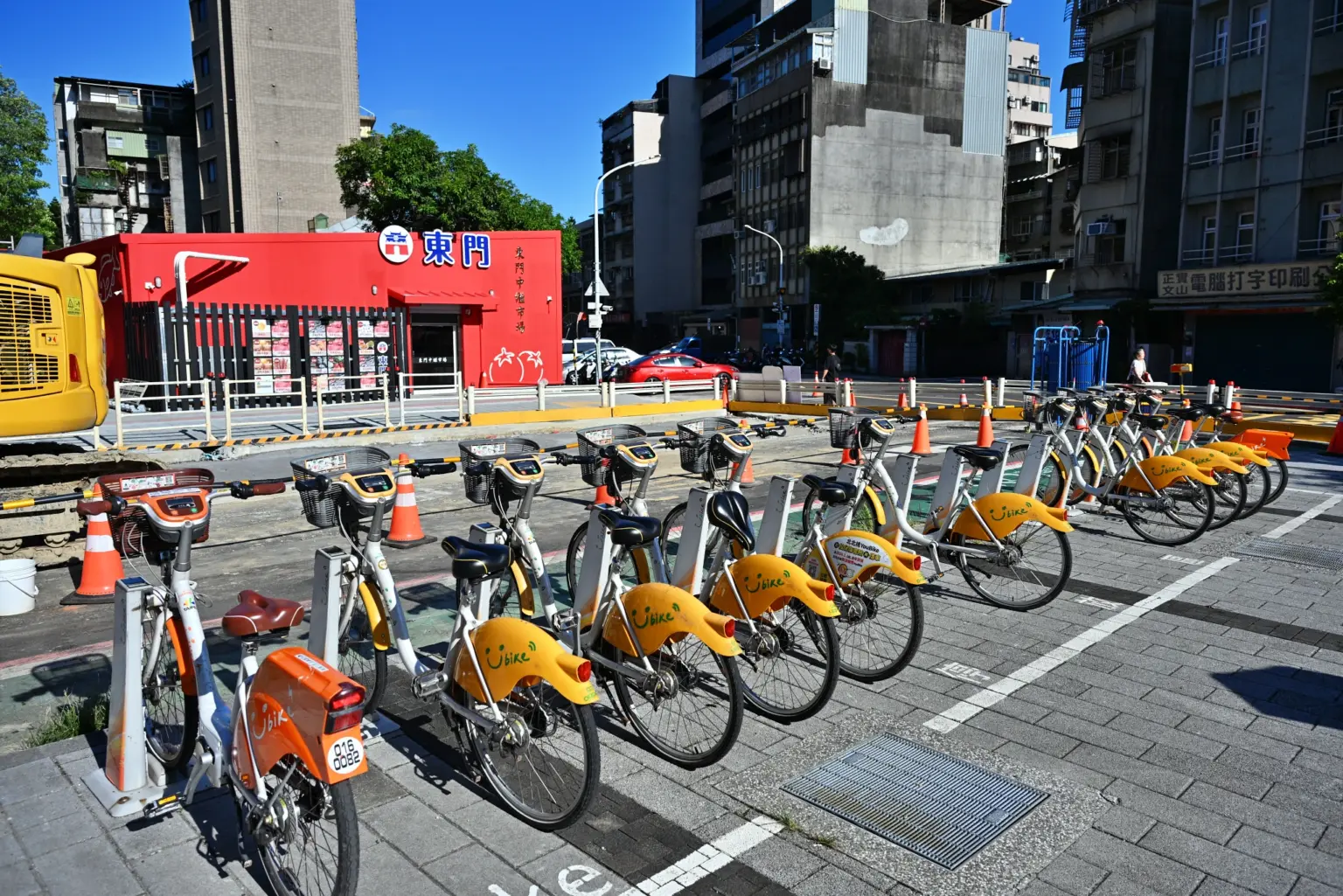 東門中繼市場 YouBike