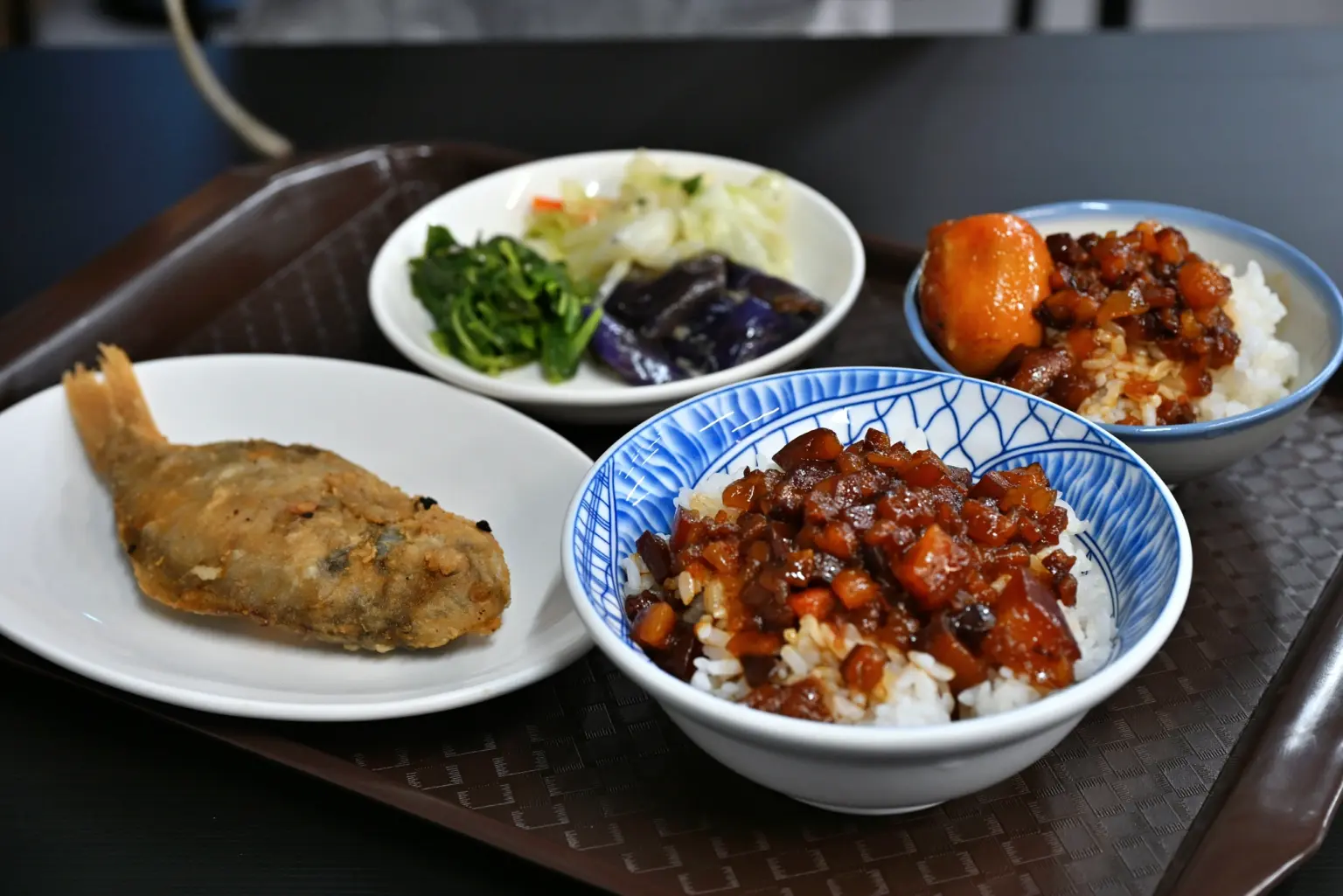 東門城滷肉飯